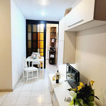 A Casa Di Chi, Family, Near Metro Lejlighed Rom